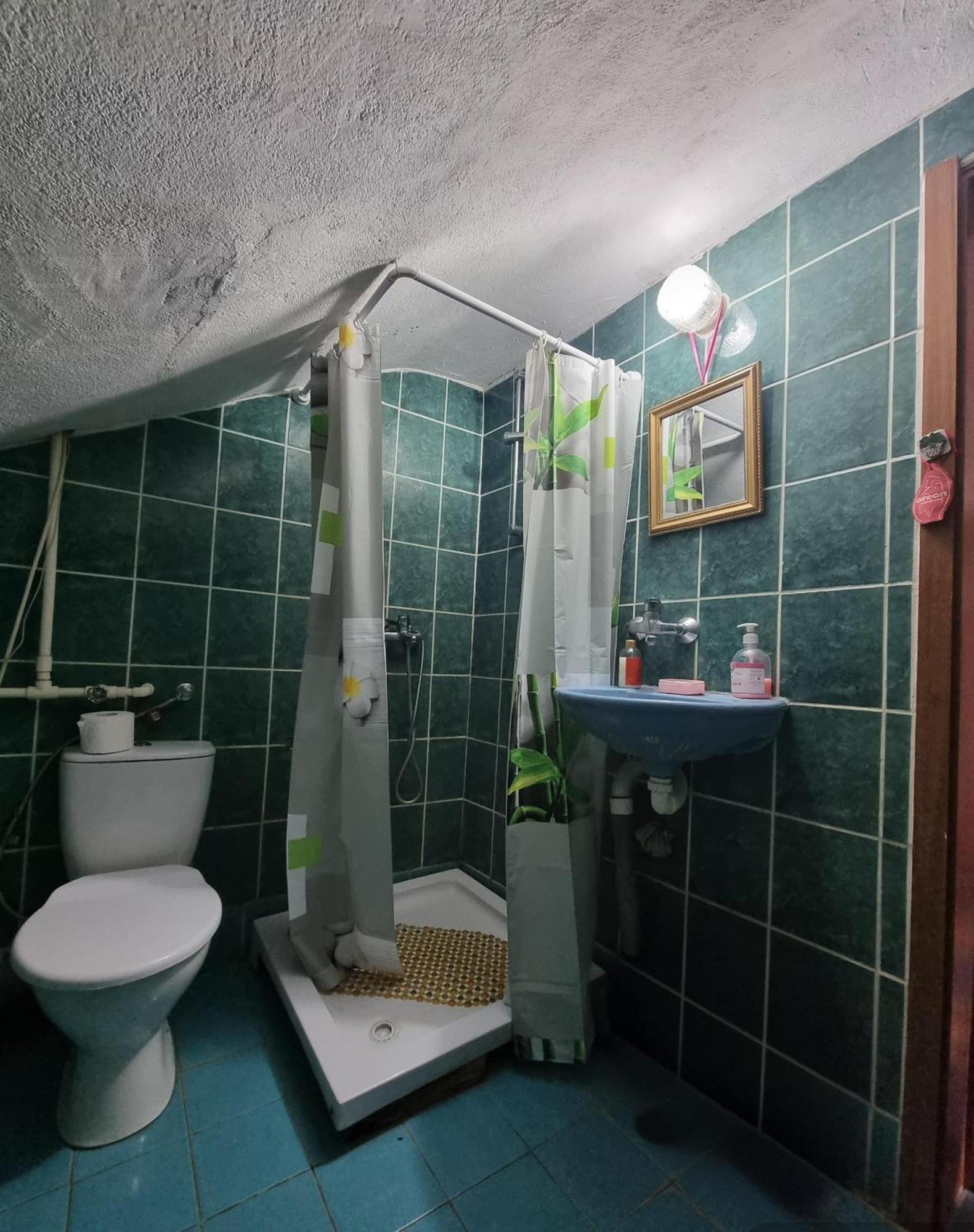 Guesthouse Sobi-Rooms Gradsko エクステリア 写真